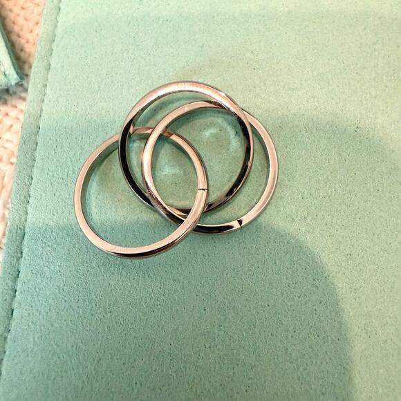 new Mint & Lily silver size 5 Dainty rolling interlocking fidget ring A3 2976 - Picture 4 of 5